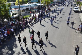 En el municipio de Gómez Palacio, el tradicional desfile conmemorativo del Inicio de la Independencia de México comenzará a partir de las 9:30 horas. (EL SIGLO DE TORREÓN)