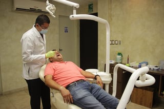 Ofrecen servicios de atención dental a bajo costo en el DIF Torreón. Ya suman 591 consultas. (EL SIGLO DE TORREÓN)
