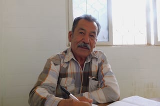 Socorro Castillo, jefe del departamento de Ecología, dio a conocer la dinámica que se realizará en conjunto con la empresa PASA. (EL SIGLO DE TORREÓN/BEATRIZ SILVA)