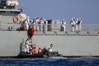 El barco Ocean Viking, de las ONG SOS Méditerranée y Médicos Sin Fronteras (MSF), ha rescatado a otros 73 migrantes que iban a bordo de una barcaza abarrotada en el Mediterráneo. (ARCHIVO)