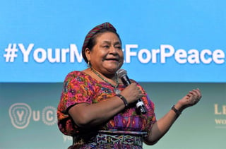 Rigoberta Menchú, defensora de los pueblos indígenas, definió algunas líneas clave para atender a la migración. (ARCHIVO)