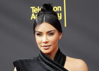 Kim Kardashian decidió revelar todo sobre la enfermedad que la atormenta día a día: la psoriasis. (ARCHIVO)