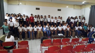 La primera plática de educación ambiental se dio a alumnos de la secundaria Venustiano Carranza. (EL SIGLO DE TORREÓN/MARY VÁZQUEZ)