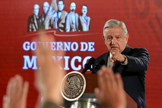 'Sin comentarios', dijo López Obrador a pregunta expresa sobre las declaraciones de Fox en las que lo calificó como 'falso profeta'. (NOTIMEX)
