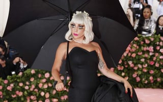 La cantante y productora estadounidense Lady Gaga, regresará a la pantalla grande de la mano de Warner Bros. en el “remake” de La tiendita de los horrores (Little shop of horrors, 1986). (ARCHIVO)
