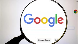 Google fue lanzado oficialmente el 27 de septiembre de 1998. 
