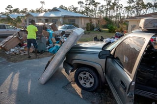 Minnis repasó la devastación provocada en las Bahamas por el paso a comienzos de este mes del huracán 'Dorian'. (ARCHIVO)