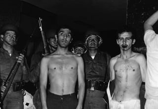 En la masacre de la Plaza de las Tres Culturas en Tlatelolco el 2 de octubre de 1968 estuvieron involucrados decenas de servidores públicos, quienes continuaron con sus funciones dentro de la estructura gubernamental, a pesar de que su nombre quedó ligado a la matanza. (ARCHIVO)