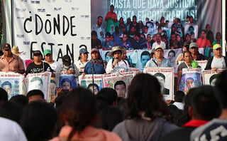 Alejandro Encinas, subsecretario de Derechos Humanos de la Secretaría de Gobernación, informó que ayer jueves se dictó una sentencia absolutoria a tres presuntos implicados en el caso Ayotzinapa, por lo cual serán puestos en libertad. (ARCHIVO)