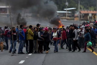 La Confederación de Nacionalidades Indígenas de Ecuador (Conaie) afirmó este lunes que calcula que alrededor de 20,000 miembros llegarán a Quito para tomar parte en la gran movilización prevista para este miércoles. (ARCHIVO)