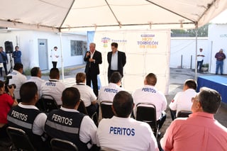 El alcalde de Torreón, Jorge Zermeño, informó que se reforzarán medidas para disminuir los accidentes viales, tras los recientes percances que han cobrado la vida de cinco personas en Torreón. (FERNANDO COMPEÁN)