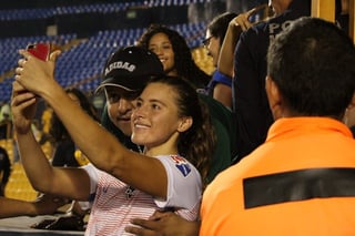 El responsable fue expuesto por medio de redes sociales tras tomarse una foto con la estadounidense Sofía Huerta. (ESPECIAL) 