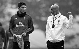 El técnico italiano de 53 años dirigió en el pasado al acérrimo rival 'rossonero', el Inter de Milán. (ESPECIAL) 