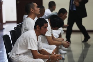 En un juicio histórico en El Salvador, unos 17 cabecillas de la Mara Salvatrucha (MS13) y otros 400 pandilleros miembros de esta estructura del crimen transnacional han comenzado a ser procesado. (ARCHIVO)