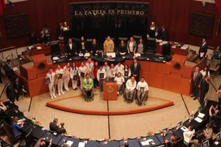 La presidenta Mónica Fernández, sostuvo que los deportistas de alto rendimiento son un referente emblemático de éxito y ejemplo para la juventud de México. (NOTIMEX)