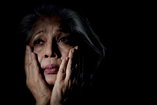 La depresión en los adultos mayores de 65 años presenta el doble de ocurrencia en las mujeres. (ARCHIVO)