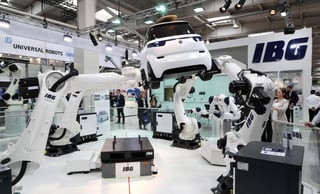 El periodista y escritor argentino Andrés Oppenheimer aseguró que China y México serán los países más afectados por la robotización en los próximos años. (ARCHIVO)