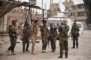 Unidades del ejército sirio comenzaron a moverse hacia el norte del país para enfrentar la agresión turca. (ARCHIVO)