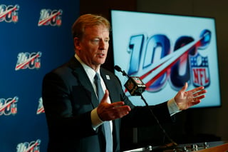 Roger Goodell, comisionado de la NFL, durante una conferencia de prensa tras las reuniones de dueños. (AP) 