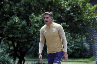 Míchel, técnico de Pumas, expresó su 'apoyo máximo a Veracruz'. (EFE)