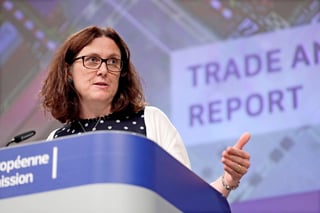 La comisaria europea de Comercio, Cecilia Malmström, lamentó que EUA siguiera adelante con los aranceles.
