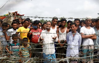 Las autoridades de Bangladesh dijeron el martes que quieren empezar a reubicar a miles de refugiados rohingyas en una isla de la Bahía de Bengala. (ARCHIVO)