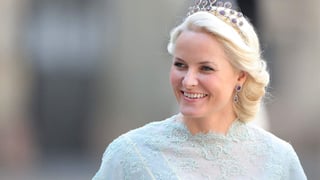 Ha pasado un año desde que la familia real de Noruega revelara por medio de un comunicado que Mette-Marit, princesa del país había sido diagnosticada con una fibrosis pulmonar. (ESPECIAL)