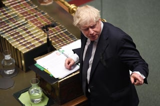 El primer ministro afirmó que otorgará más tiempo a los diputados para debatir el acuerdo del 'brexit', pero solo si aceptan respaldar su llamada a las urnas. (ARCHIVO)