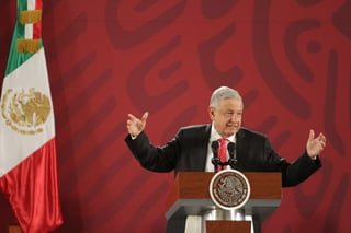 El presidente Andrés Manuel López Obrador descartó suspender por el momento de su cargo a 10 superdelegados federales por haber sido acusados presuntamente por desvíos de recursos. (ARCHIVO)