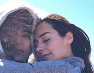 A través de su cuenta de Instagram, la actriz de telenovelas compartió unas fotografías en las que aparece con otra mujer en modo cariñoso. (INSTAGRAM)
