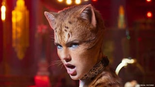 La cantante Taylor Swift y Andrew Lloyd Webber, el legendario compositor de musicales, creador de Cats, se unieron para escribir un tema inédito para la próxima adaptación cinematográfica de la exitosa puesta en escena. (ESPECIAL)