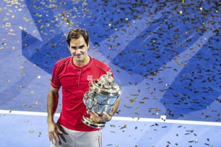 Roger Federer derrotó fácilmente 6-2, 6-2 a Alex de Miñaur, para lograr su décimo título en el Abierto de Basilea. (EFE)