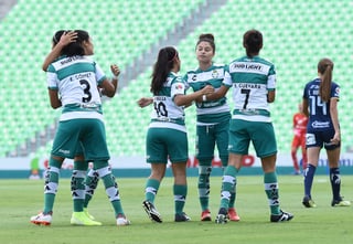 El Santos Laguna Femenil buscará cerrar con decoro el campeonato, al ya estar eliminadas matemáticamente de clasificarse a liguilla. (ARCHIVO) 