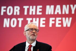 El jueves comenzó la campaña electoral de seis semanas para las próximas elecciones de Gran Bretaña, y el líder del Partido Laborista, Jeremy Corbyn, trató de alejar la contienda electoral del alboroto político en torno a la salida del país de la Unión Europea. (EFE)
