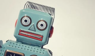 Los 'bots' son programas informáticos, los cuales pueden simular el comportamiento humano dentro de internet, como enviar mensajes, emails o realizar posteos en redes sociales como Facebook, Twitter o Instagram. (ARCHIVO)