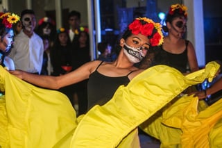 Se brindará un festival cultural y artístico con la participación de diversas danzas de la región, en el marco del Día de Muertos. (EL SIGLO DE TORREÓN / BETTY SILVA)