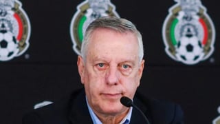 Arturo Brizio, presidente de la Comisión de Árbitros de la Federación Mexicana de Futbol, negó que exista persecución alguna contra el entrenador del América. (CORTESÍA)