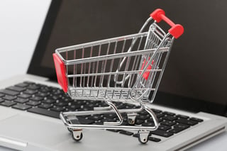 Algunas de las sugerencias de seguridad que los especialistas expresaron para realizar compras en internet son utilizar wifi o conexiones seguras. (ESPECIAL)