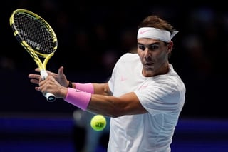 Rafael Nadal no exhibió su mejor tenis, y perdió ayer 6-2, 6-4 ante Alexander Zverev. (AP)
