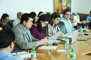 Autoridades ajustan presupuesto para brindar unos 80 millones de pesos más en obra y mantenimiento vial para Torreón. (EL SIGLO DE TORREÓN)