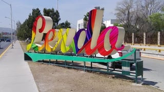Retiraron las letras gigantes con el nombre de la ciudad que se encontraban a la altura de la Unidad Deportiva. (ESPECIAL)