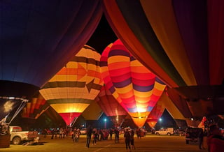 El próximo 22 de noviembre dará inicio el Festival del Globo de la Ruta de la Mariposa Monarca en Cuatrociénegas. (ARCHIVO)