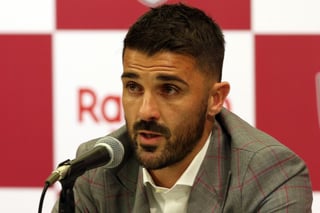 El futbolista David Villa tiene previsto retirarse en enero, al finalizar la campaña en Japón. (EFE)