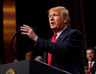 Trump citó la seguridad nacional el año pasado cuando impuso aranceles sobre las importaciones de acero y aluminio. (ARCHIVO)