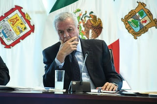 El alcalde de Torreón, Jorge Zermeño pidió hoy jueves una disculpa pública a familiares de víctimas de privación ilegal de la libertad y desaparición forzada, esto respecto a un caso ocurrido en el año 2009 y en el que intervino directamente la Comisión Nacional de los Derechos Humanos (CNDH). (FERNANDO COMPEÁN)