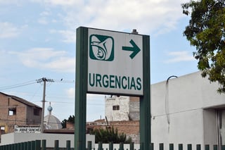 Velia Patricia Silva Delfín, delegada estatal del IMSS, reiteró que las áreas de urgencias y hospitalización trabajan de forma normal. (ARCHIVO)