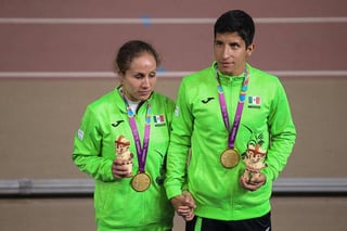 Mónica Olivia Rodríguez conquista el oro para México, en los mil 500m T11, en el Campeonato Mundial de Para Atletismo Dubái 2019. (ESPECIAL)