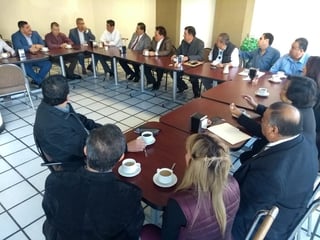 La Barra de Abogados Constitucionalistas realizan reunión en Torreón con la presencia del fiscal general Gerardo Márquez. (ROBERTO ITURRIAGA)