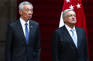 El primer ministro de Singapur, Lee Hsien (izq) y el presidente Andrés Manuel López Obrador. (AGENCIAS)