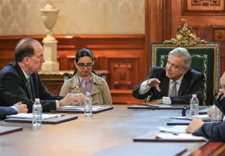 Una vez que concluyó la reunión con el presidente del Banco Mundial, López Obrador recibió a ejecutivos de la empresa Mastercard, pero hasta el momento se desconoce los nombres de los asistentes a dicha reunión. (TWITTER)